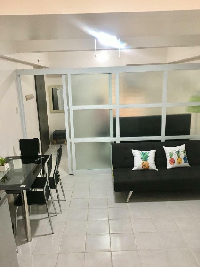 Sofia'S Tagaytay Getaway Apartment Tagaytay City Bagian luar foto